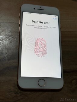 Predám Apple iPhone 8 64GB Gold Stav Nového Telefónu - 4