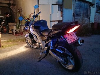 Suzuki SV650N - 4