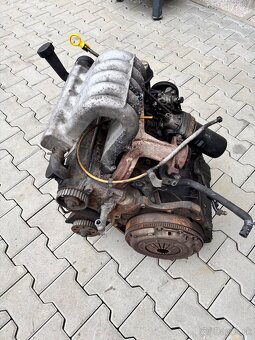 motor vw t4 2.4D - 4