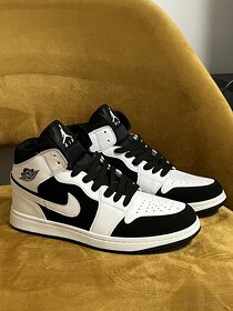 Air Jordan 1 Mid - 4