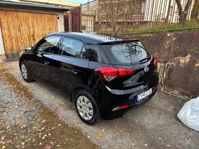 hyundai i20 1,2 benzin 4-valec r.v. 2017 - 4