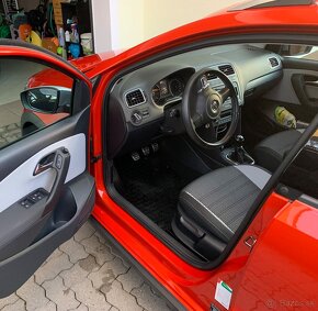 Predám Volkswagen CROSS Polo 1.2 TSI - 4