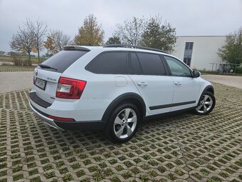 Škoda Octavia Scout 2.0TDI DSG - 4