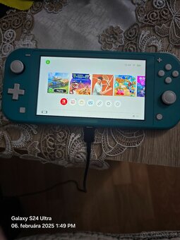 Predám alebo vymenim Nintendo Switch Lite v peknom stave - 4