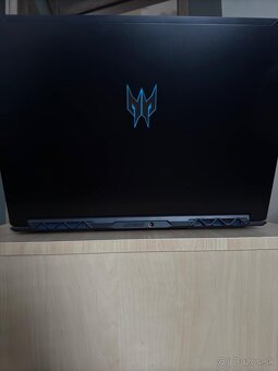 Acer Predator Triton 300 - 4