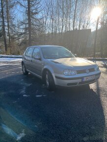 Volkswagen GOLF 4 - 4