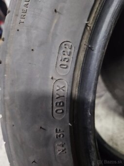 215/55R17 - 4