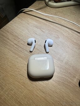 AirPods 4 bez ANC - 4