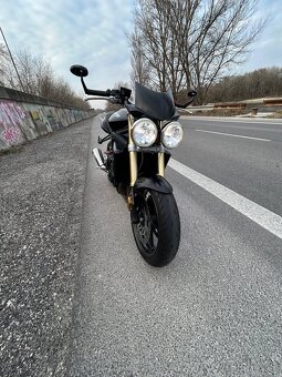 Triumph Street Triple 675 - 4