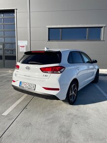 Hyundai i30 1.6CRDi M6 Comfort+Comfort pck. Záruka- Nebúrané - 4