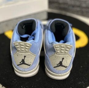 Nike Air Jordan Retro 4 SE University Blue - 4