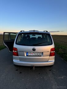 Volkswagen touran - 4