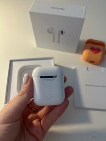 Apple AirPods 1 - 4