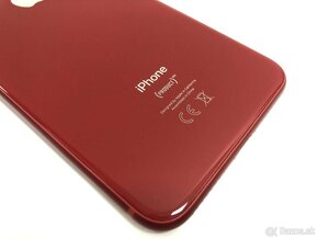 iPhone 8 Plus - PRODUCT RED - 4