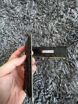 Predám RAM Kingston HyperX Predator DDR4 32GB - 4