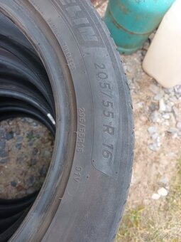 205/55R16 Michelin - 4