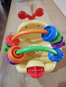 Fisher price chichotajúca sa a svietiaca včielka - 4