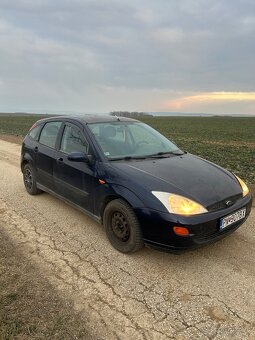 Ford Focus mk1 1.8 Ghia 1998 benzín - 4