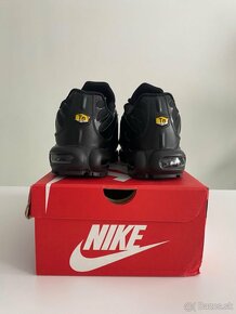 Nike Air Max Plus - Triple Black - 4