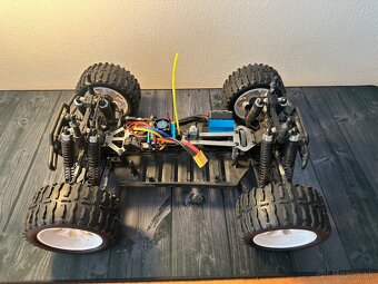 Maverick Strada MT 1/10 RTR Brushless - 4