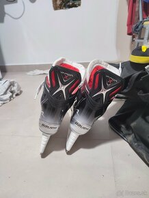 Hokejové korčule Bauer Vapor x3.7 - 4