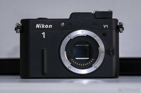 Nikon 1 V1 Telo - 4