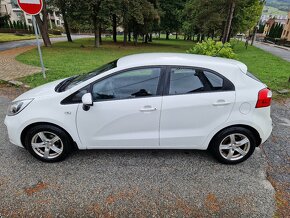 Kia rio - 4