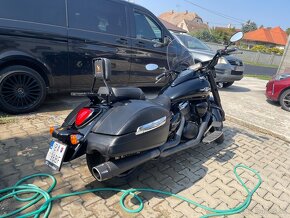 Suzuki Intruder 1500 BT - 4