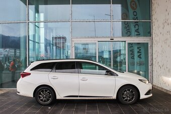 Toyota Auris 1.6 l Valvematic Selection MDS - 4