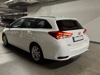 Toyota Auris combi 1.6 97kW, 2018, SK auto - 4