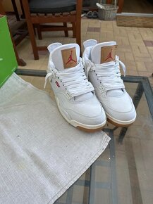 Predám tenisky Air Jordan 4 Levis White vel.43 - 4