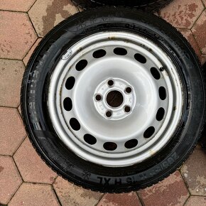 Plechové disky original VW r16 5x112 + zimné pneu - 4