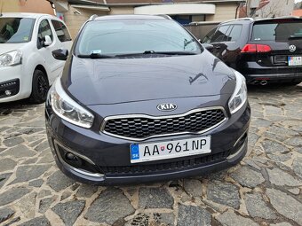 Kia Ceed SW 1.6 CRDi 136k Gold A/T - 4