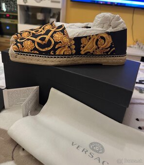 Predám pánske espadrilky Versace (44) - 4