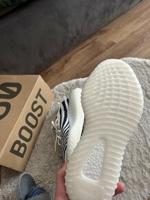 Adidas Yeezy boost 350 v2 “zebra” - 4