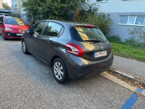 Peugeot 208 1.2 benzín 60kW - 4