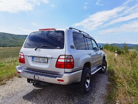 Toyota Land Cruiser 100 - 4