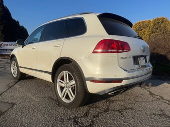 VOLKSWAGEN TOUAREG II 3.0 V6 TDI SCR 262k VZDUCH,R LINE - 4