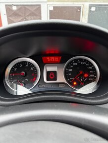 Predám Renault Clio 1,2 r.v. 2010 - 4