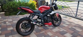 Triumph Street Triple 675 - 4