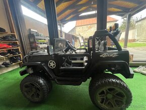 Auto na baterky JEEP - 4