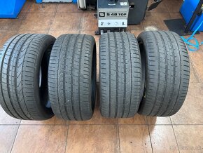 Predam letne Gumy 275/40/20 Pirelli - 4