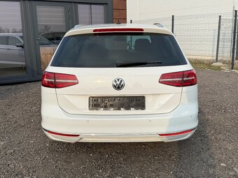 Volkswagen Passat Variant 1.5 TSI Business DSG + WEBASTO - 4