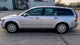 Volvo V50 - 4