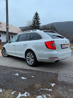 Škoda Superb 2.0 TDi DSG - 4