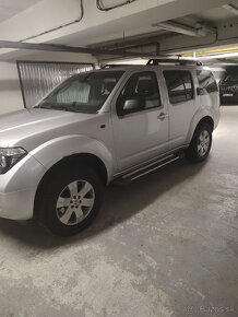 Nissan Pathfinder - 4