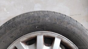 Predám jazdené pneu Goodyear Efficient Grip  215/65 R16 98H - 4