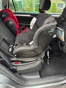 Britax Romer Dualfix M i-size - 4