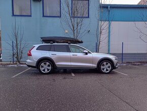 Volvo V60 Cross Country B4 145kW AT8 AWD Pro, v záruke - 4