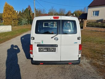 Predám Nissan NV200,7 miestny,1.5dci, 66kw,rok výroby 2010,n - 4